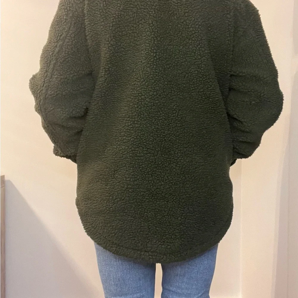 American Eagle fleece jacket - Picture 3 of 3